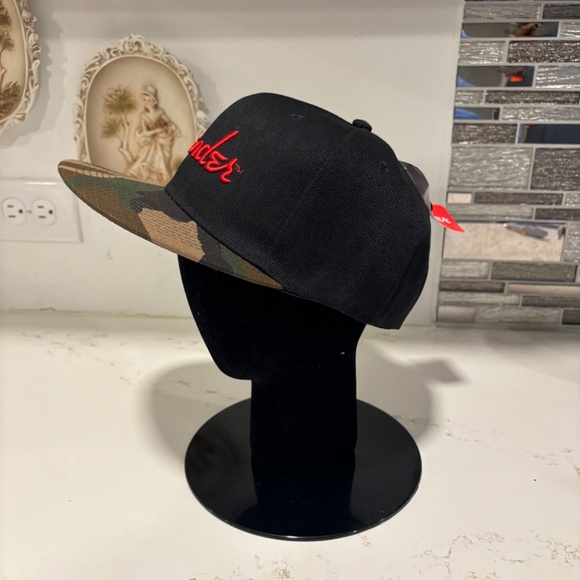 Fender Guitars Hat Cap Unisex Spaghetti Logo Black & Camo Flatbill Snapback NWT - Picture 2 of 6